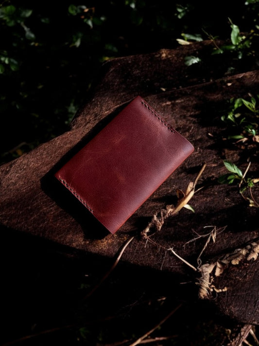 El Yapımı Bordo Deri Kartlık – Hakiki Deri, Minimal ve Şık Tasarım – Unisex Vintage Cüzdan