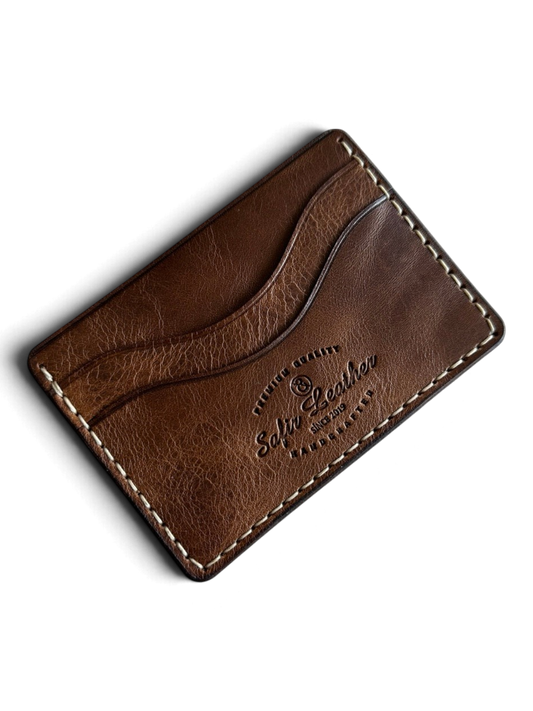 Safir Leather Milano Speciale kahverengi İtalyan deri kartlık, ön görünüm ve marka baskısı