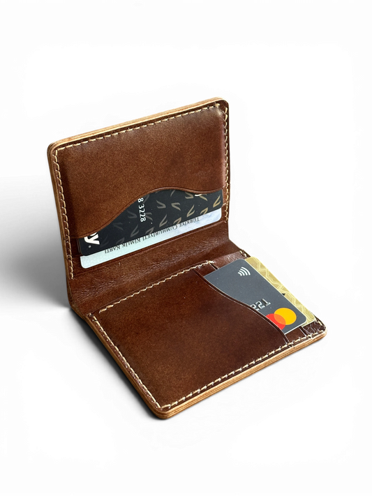 Safir Leather Babil Cordovan el yapımı kahverengi Horween Shell Cordovan deri cüzdan, kart bölmeli kompakt tasarım.