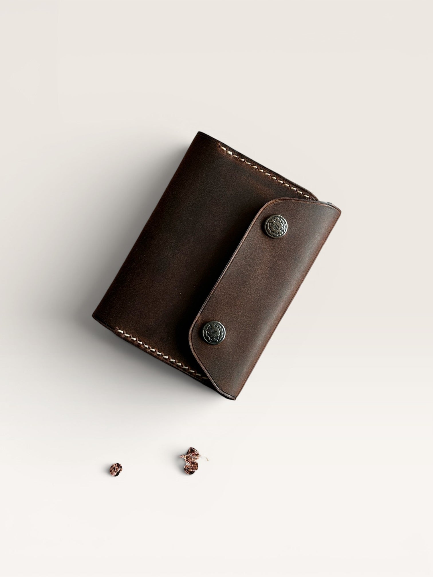 Safir Leather Big İtaly dark brown genuine leather cardholder wallet with snap closure and contrast stitching.