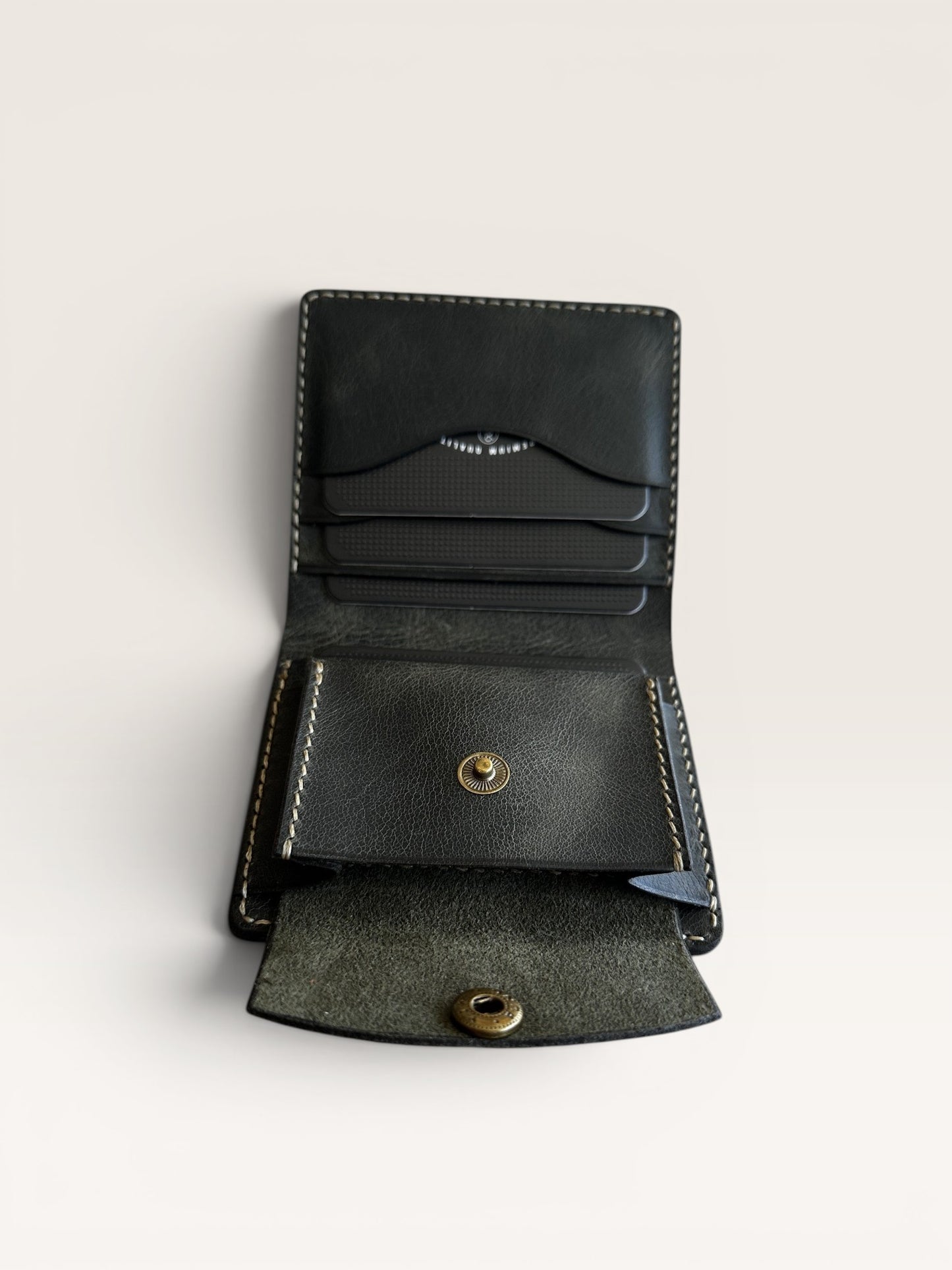 Safir Leather Babil PB İtalyan Haki Deri Cüzdan, el yapımı, çıtçıtlı bozuk para bölmesi ve kartlık.