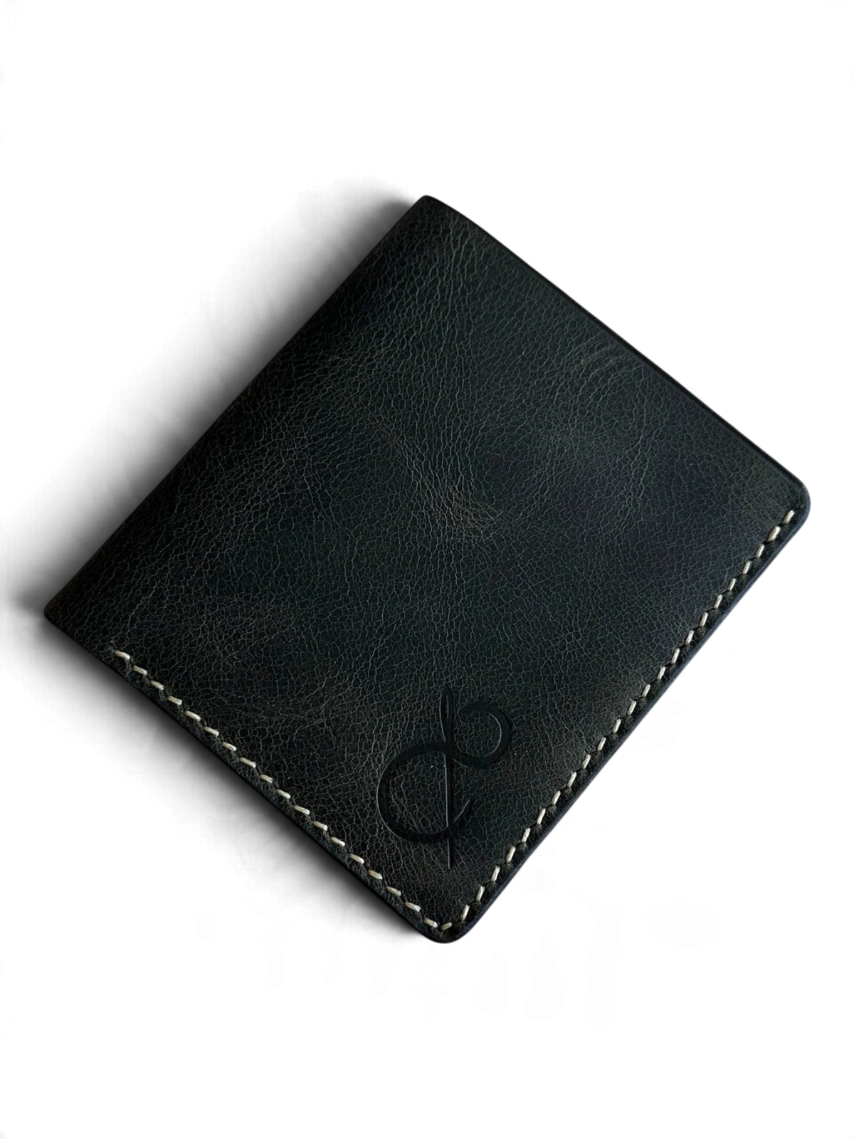 Safir Leather el yapımı, haki renkli, İtalyan derisi cüzdan. Minimalist tasarım, zarif dikiş detayları.