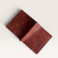 Safir Leather Babil hakiki deri cüzdan, kiremit rengi, elde üretilmiş, 10x8.5 cm boyutlarında, kart ve para bölmeli, sade ve şık tasarım.