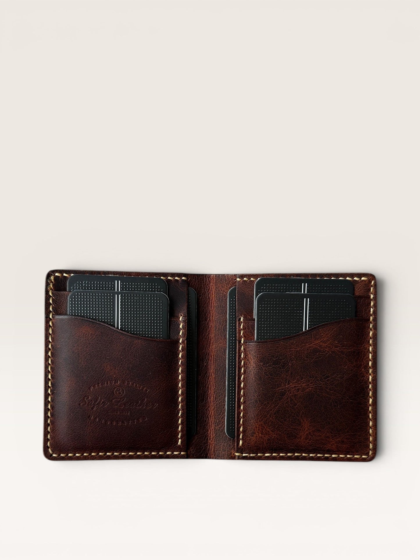 Safir Leather B-King Frisco Taba deri cüzdan, kart bölmeli.