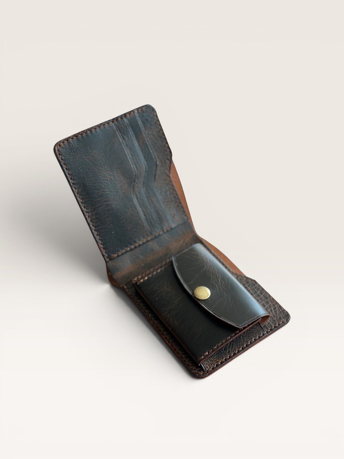 Safir Leather el yapımı vintage kahverengi hakiki İtalyan deri erkek cüzdan, bozuk para bölmeli ve kartlık.