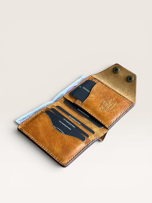 Safir Leather el yapımı çıtçıtlı kartlık cüzdan, kahverengi hakiki İtalyan derisi, 10-12 kart kapasiteli, nakit bölmeli.