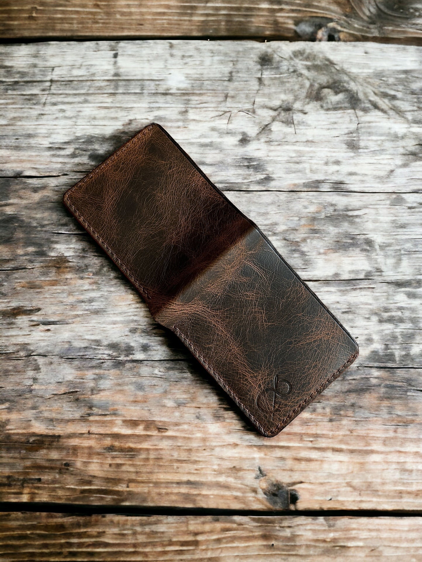 Safir Leather İtalyan deri kahve taba rengi, 8 kart bölmeli ve nakit para gözlü, unisex cüzdan.