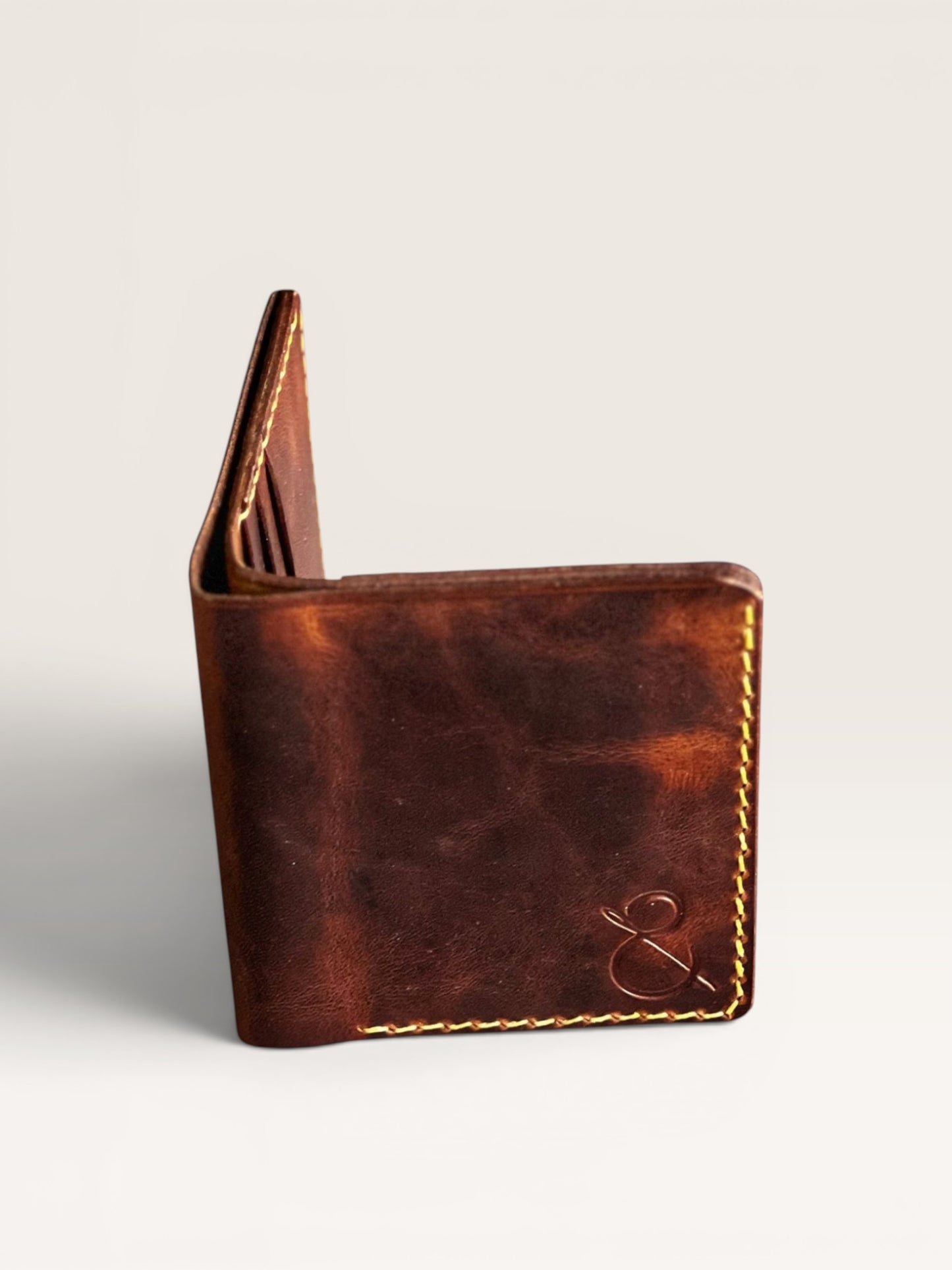 Safir Leather kahverengi İtalyan deri özel cüzdan, elde dikilmiş, minimal tasarım, 8.5x10 cm.