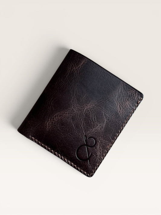Safir Leather el yapımı kahve rengi İtalyan deri cüzdan, zarif ve dayanıklı, minimalist tasarım.