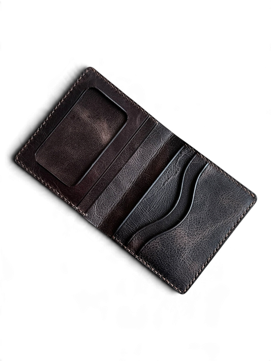 Safir Leather el yapımı kahve rengi İtalyan deri cüzdan, kart bölmeli ve şeffaf kimlik penceresi.