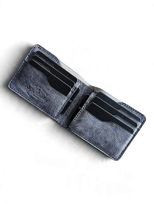 Safir Leather, kahve taba rengi İtalyan derisinden yapılmış, 8 kart bölmeli ve nakit para gözlü, unisex, zarif ve dayanıklı cüzdan.