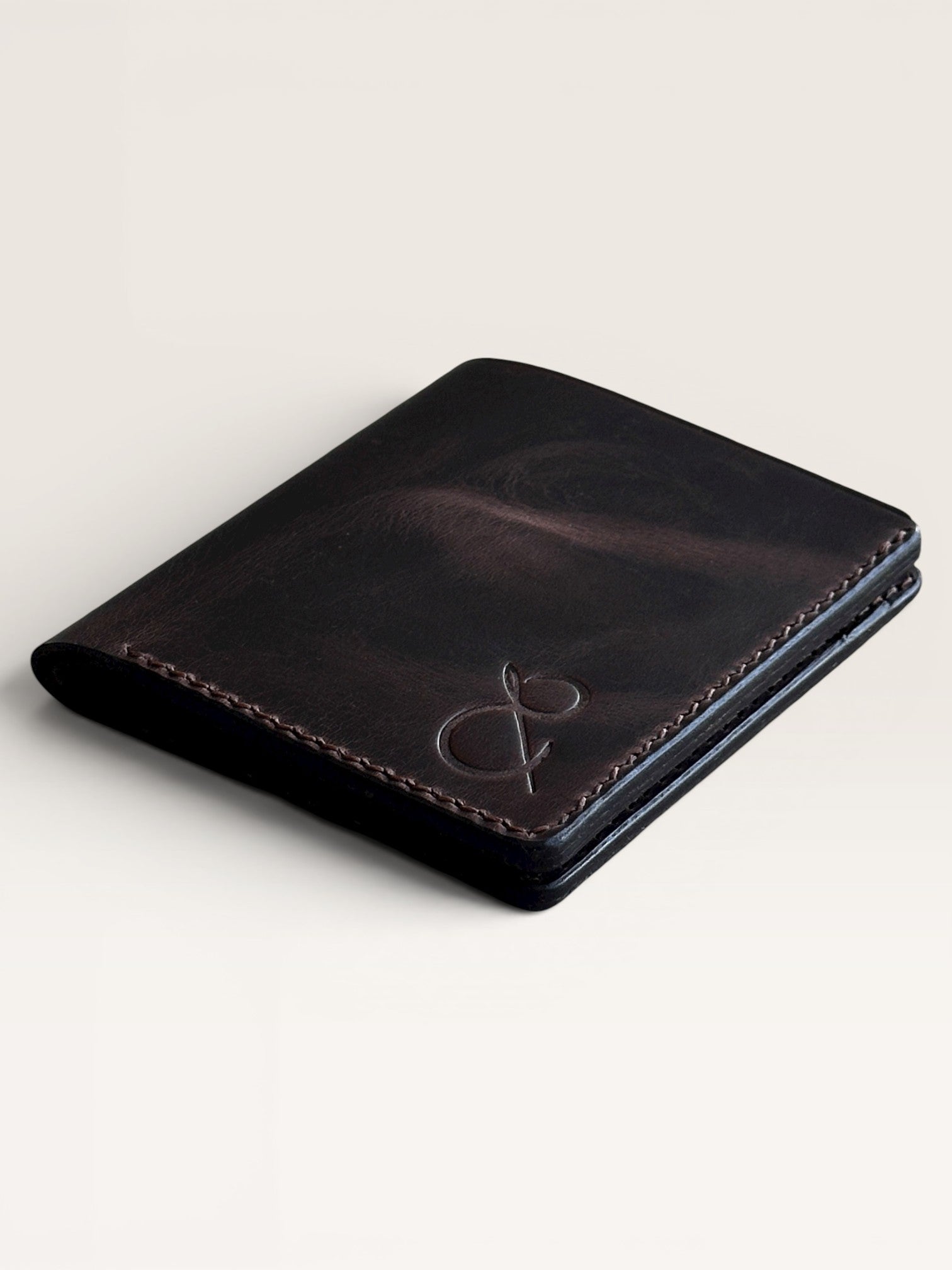 Safir Leather Babil model kahverengi İtalyan deri cüzdan, el yapımı, 10x9cm kapalı boyut, kart bölmeli.