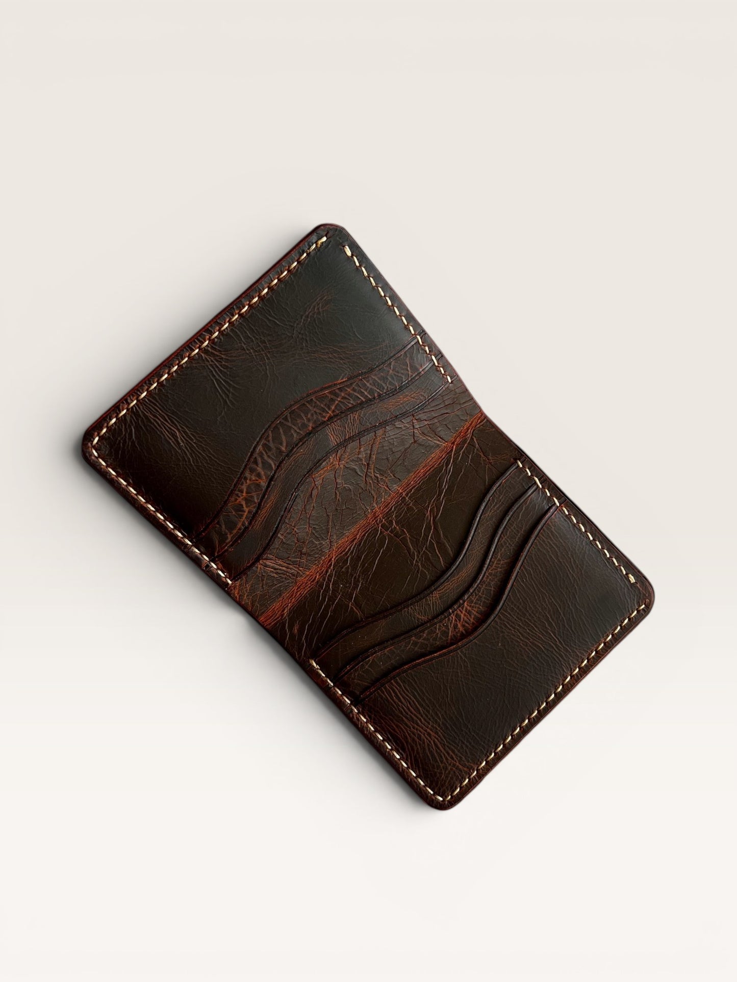Safir Leather, kahverengi İtalyan derisi, 6 kart bölmeli ve nakit para bölmeli, özel efektli, unisex cüzdan.