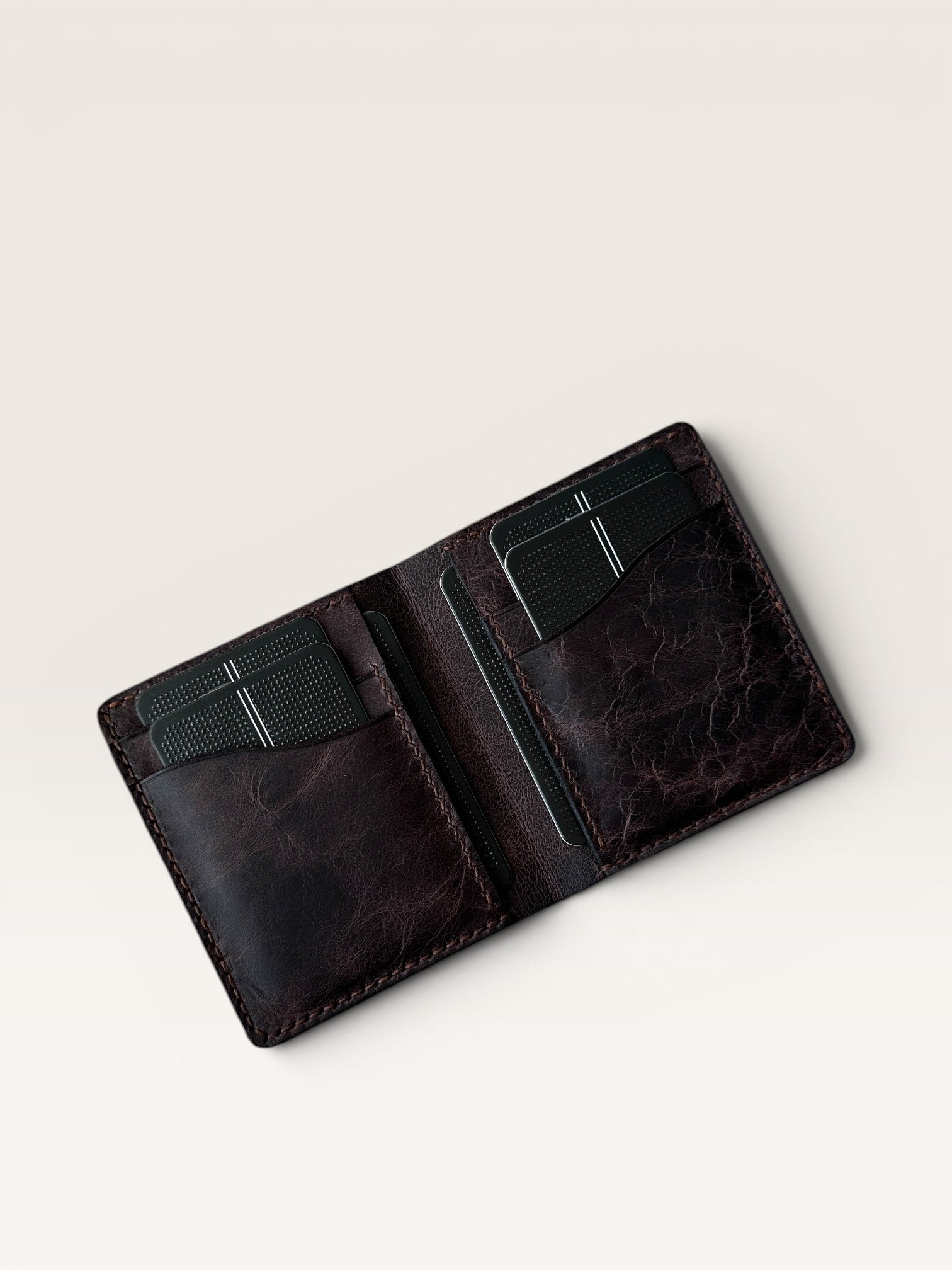 Safir Leather B-King hakiki deri kahverengi cüzdan, kart bölmeli, 10x9 cm.
