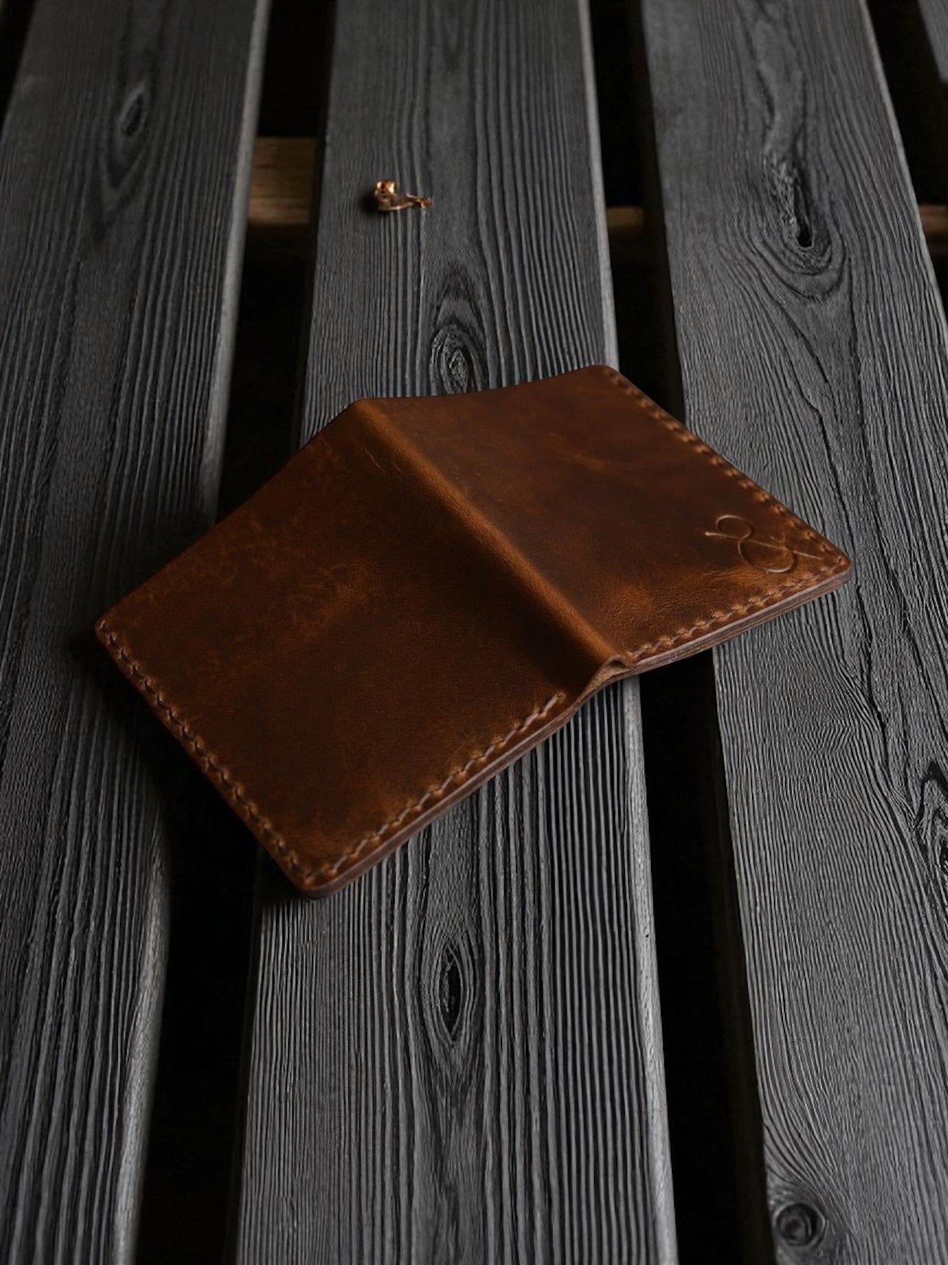 Safir Leather kahverengi deri kartlık cüzdan, el yapımı, minimal tasarım, 10.4x8 cm.