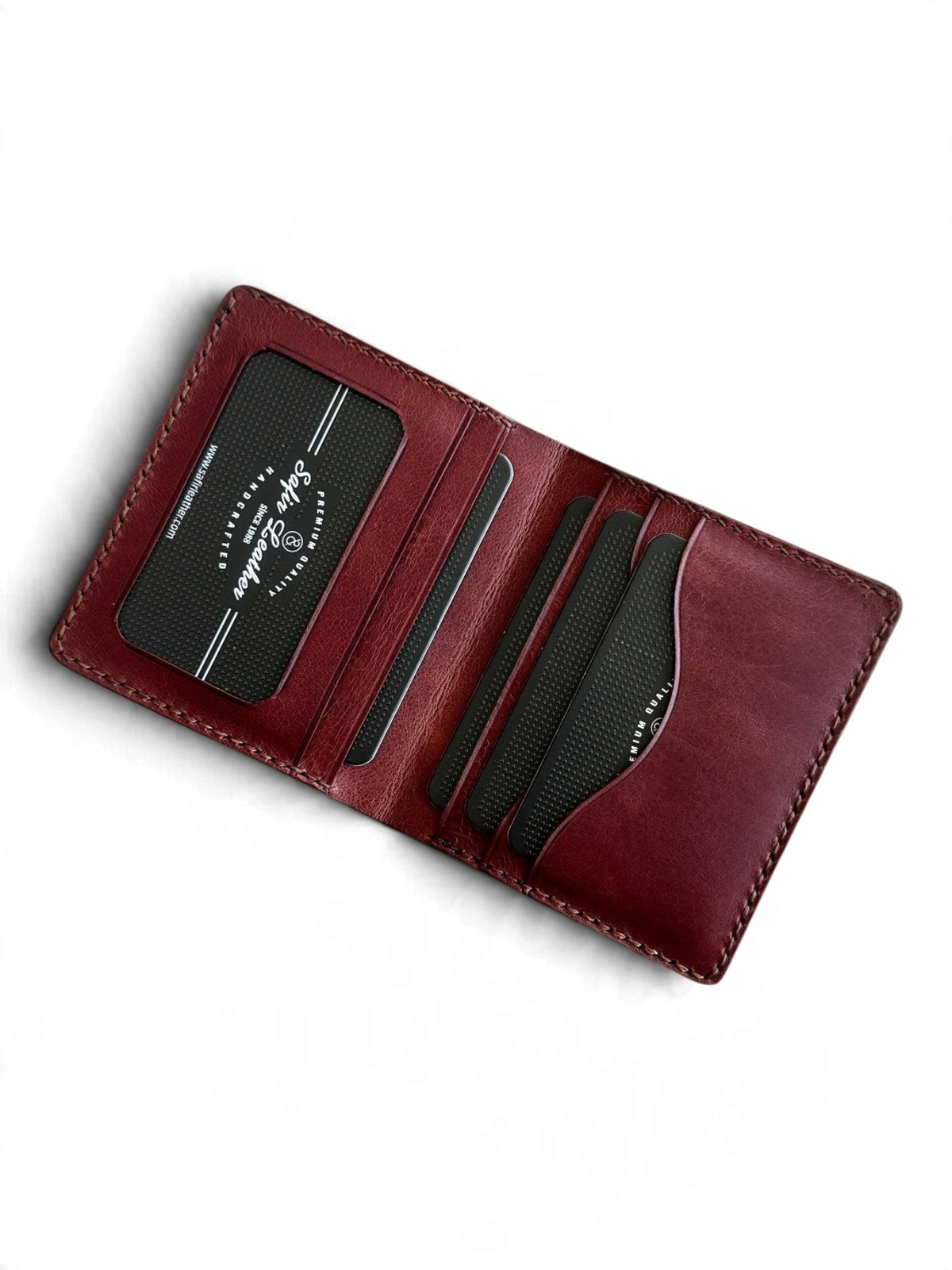 Safir Leather el yapımı, kızıl kahve İtalyan deri cüzdan, kart bölmeli ve zarif tasarımlı.