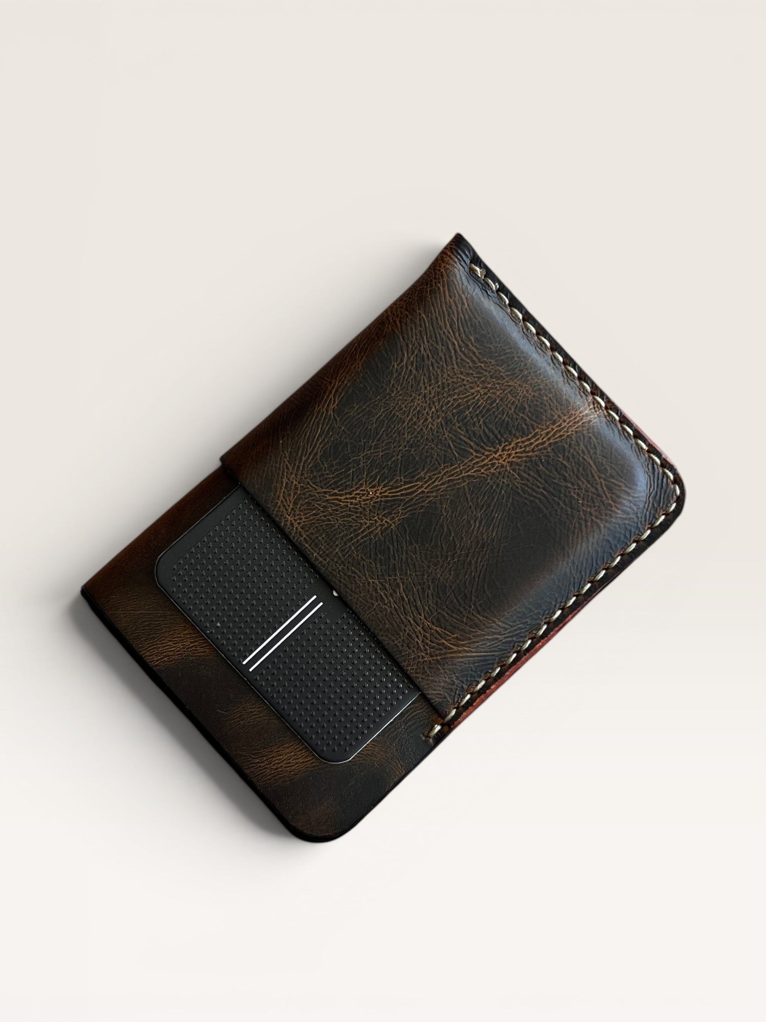 Safir Leather koyu kahverengi deri kartlık, 4 kart bölmeli, elde dikilmiş, retro tasarım, unisex