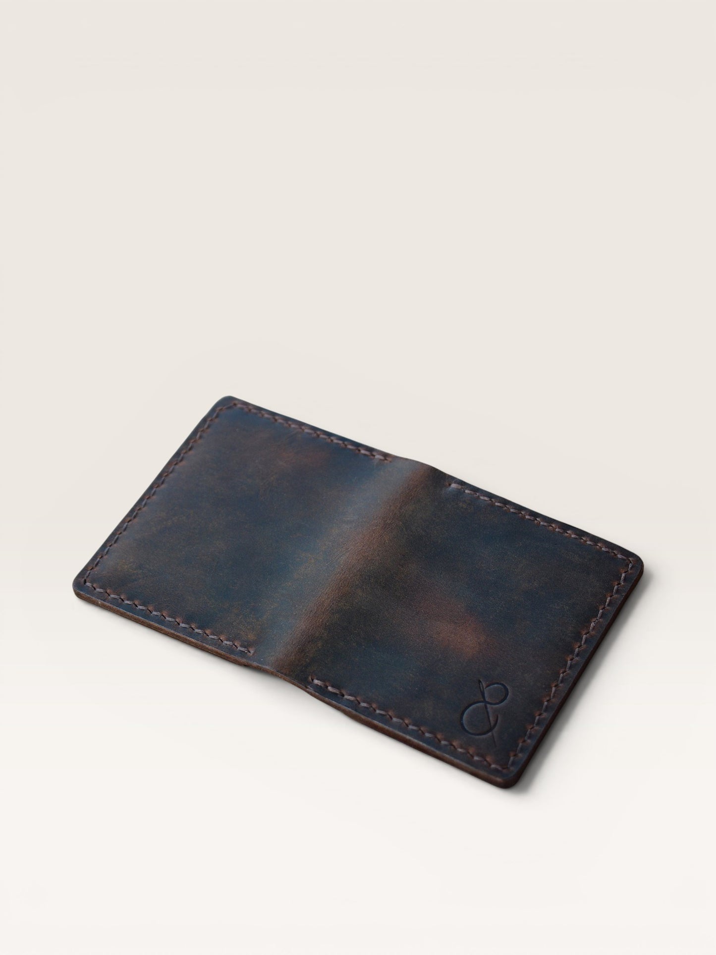 Safir Leather kremit rengi el yapımı hakiki deri kartlık cüzdan, mumlu dikiş detaylı retro tasarım