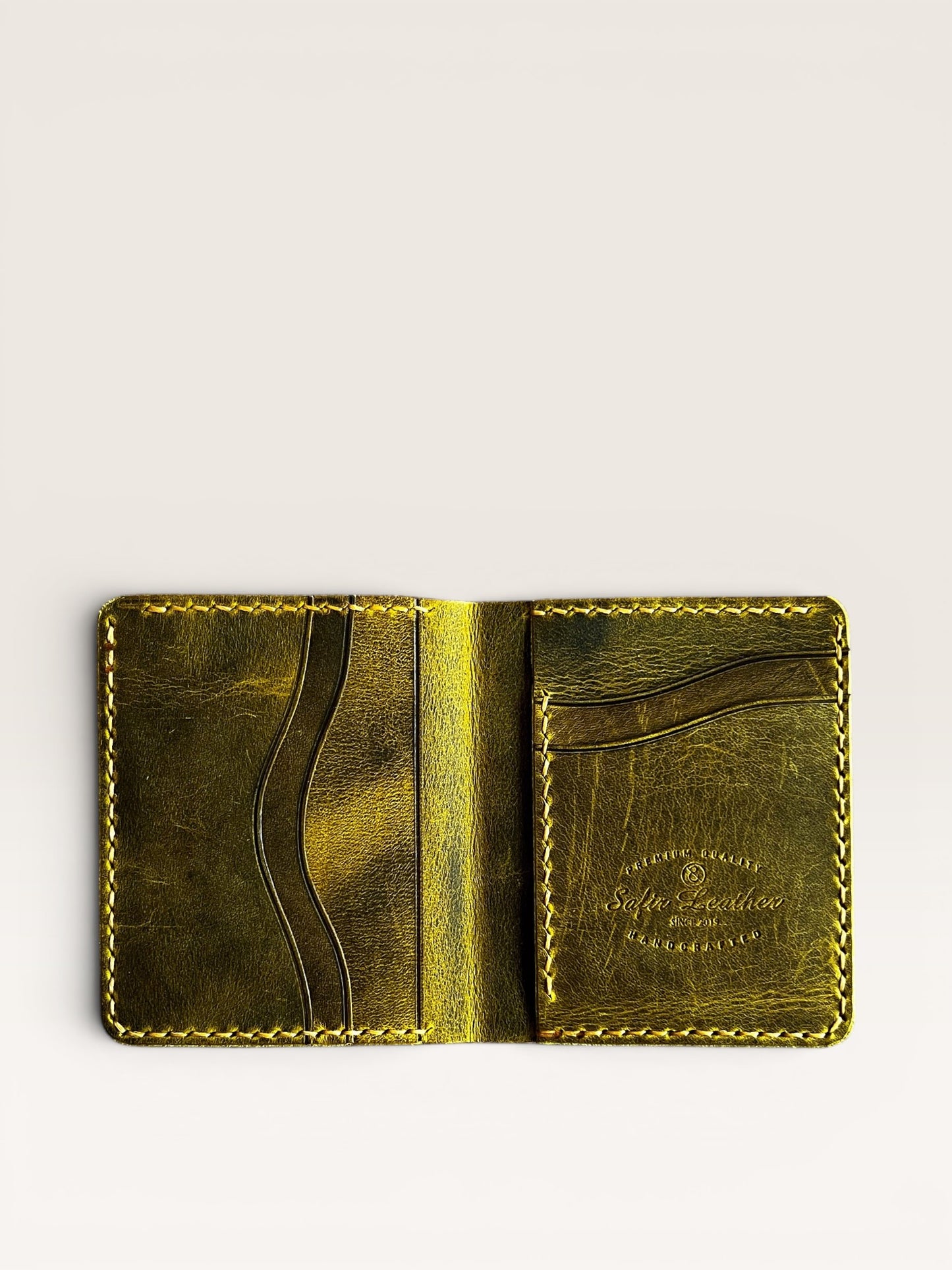 Safir Leather marka, lime efektli, hakiki deri, elde dikilmiş, minimalist tasarımlı, unisex cüzdan.