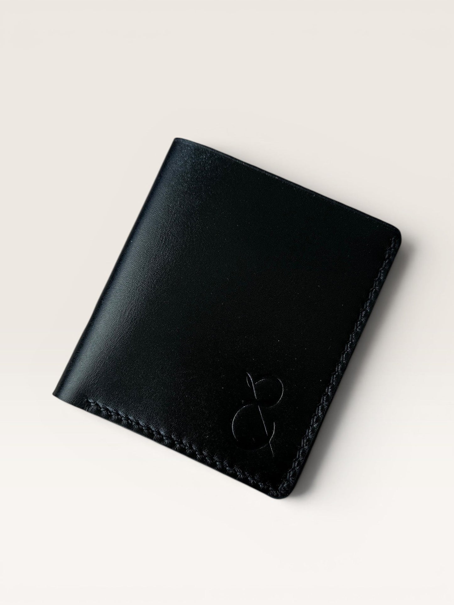 Safir Leather B-King siyah el yapımı deri cüzdan.