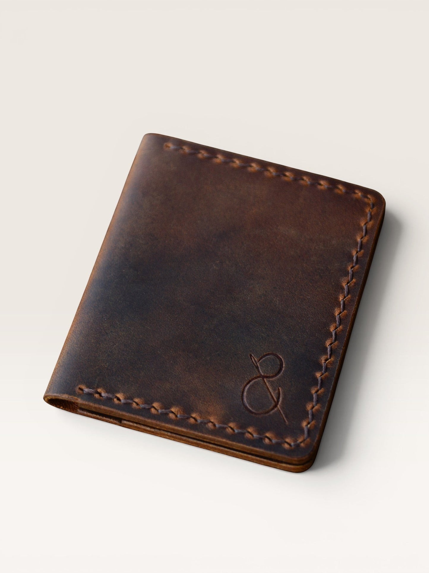 Safir Leather taba rengi el yapımı hakiki deri kartlık cüzdan, mumlu dikiş detaylı retro tasarım