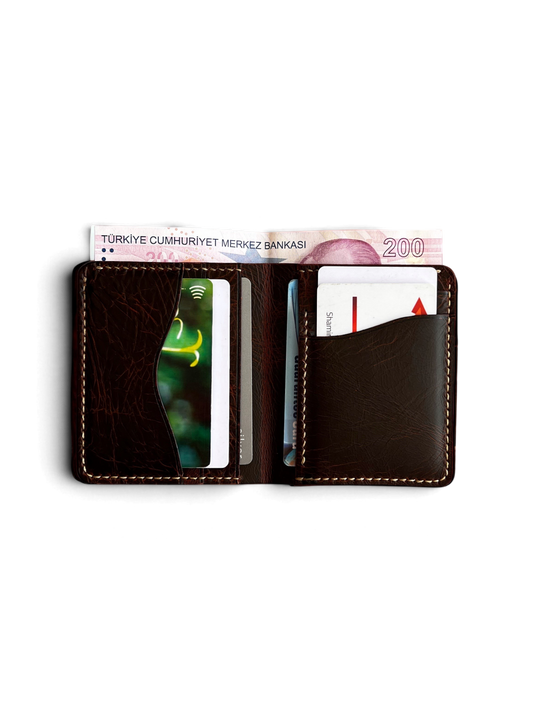 Safir Leather Babil taba rengi el yapımı İtalyan deri cüzdan, kart bölmeleri ve nakit para gözü ile açık görünüm.