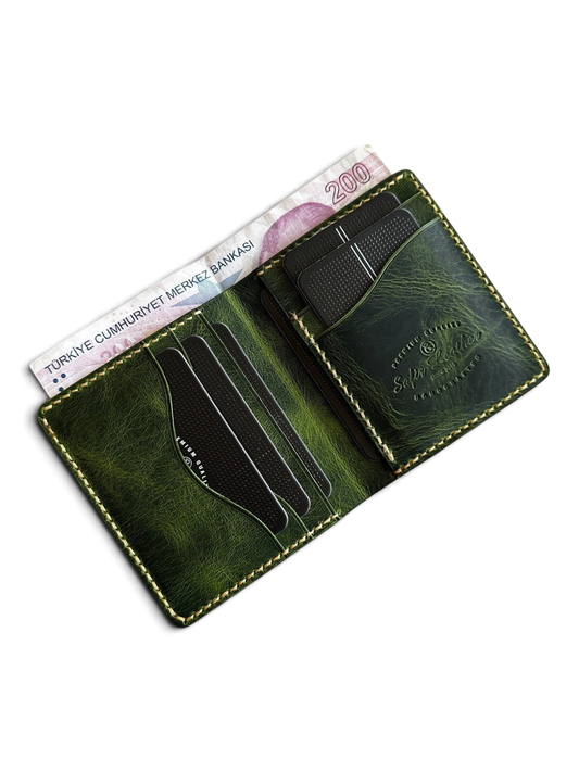 Safir Leather el yapımı, özel yeşil hakiki deri cüzdan. Kart ve para bölmeli, 10x9 cm.