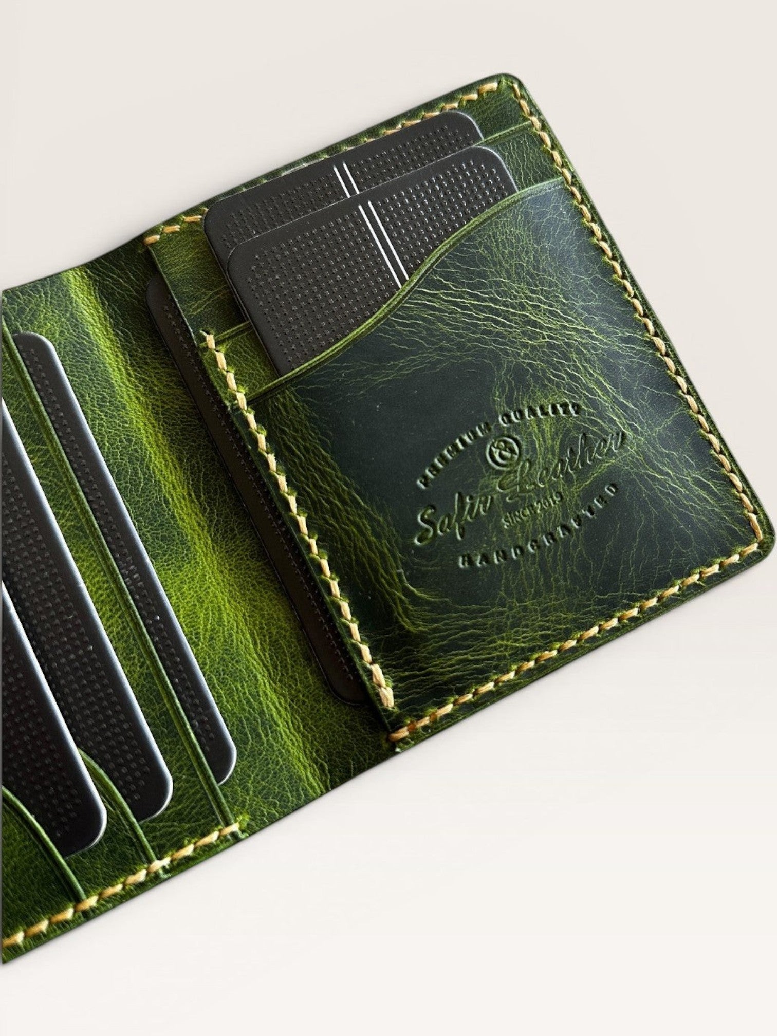 Safir Leather özel yeşil hakiki deri cüzdan, el yapımı, kart bölmeli, 10x9 cm.