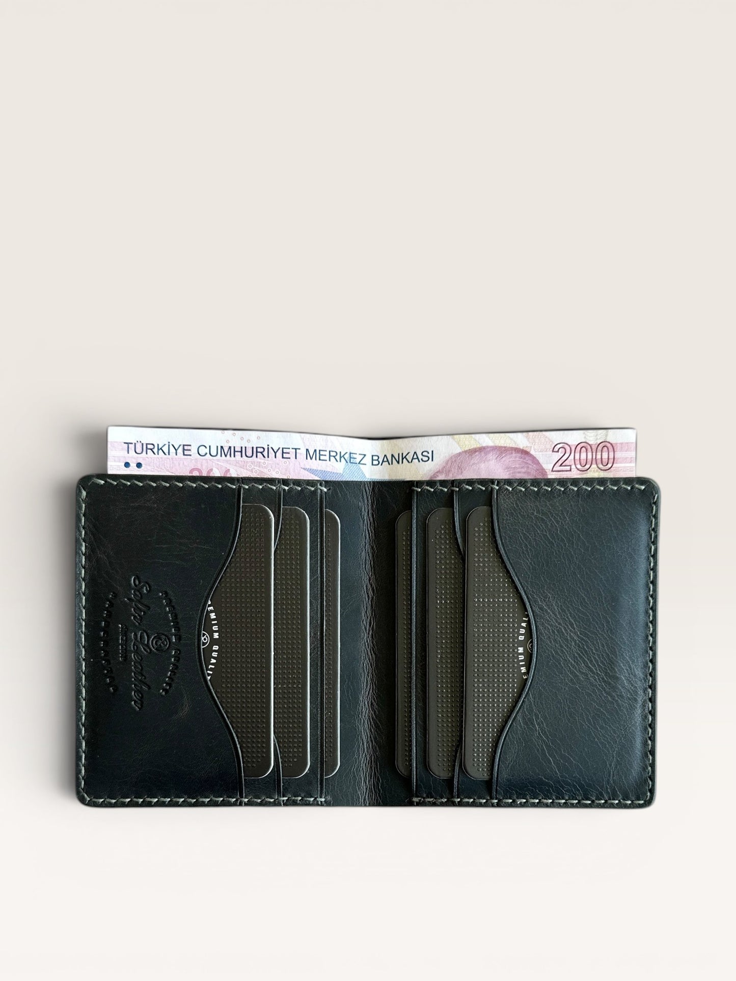 Safir Leather yeşil İtalyan derisi el yapımı cüzdan, kart bölmeli ve nakit para için tasarlanmıştır.