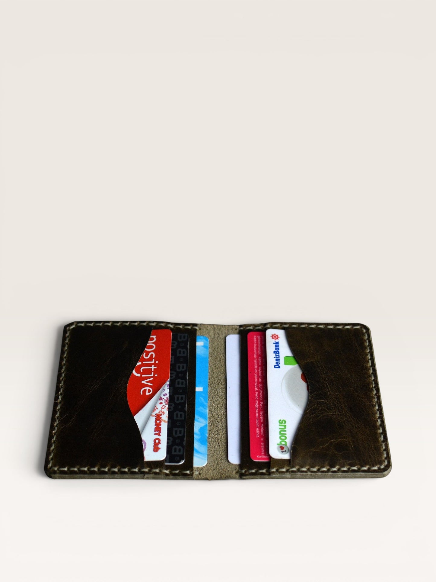 Safir Leather zeytin yeşili efektli, el yapımı hakiki dana derisi minimal unisex cüzdan