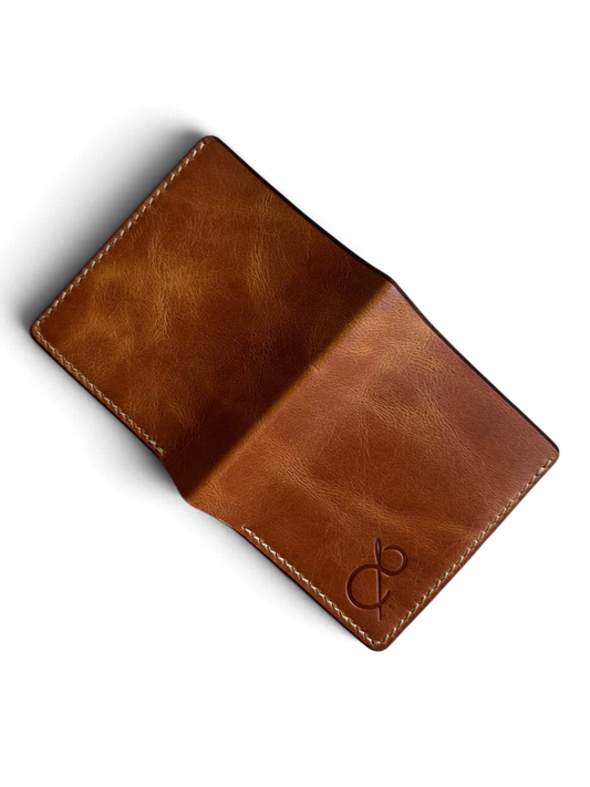 Sümer Cognac İtalyan deri cüzdan, Safir Leather logo ve doğal deri doku detayı